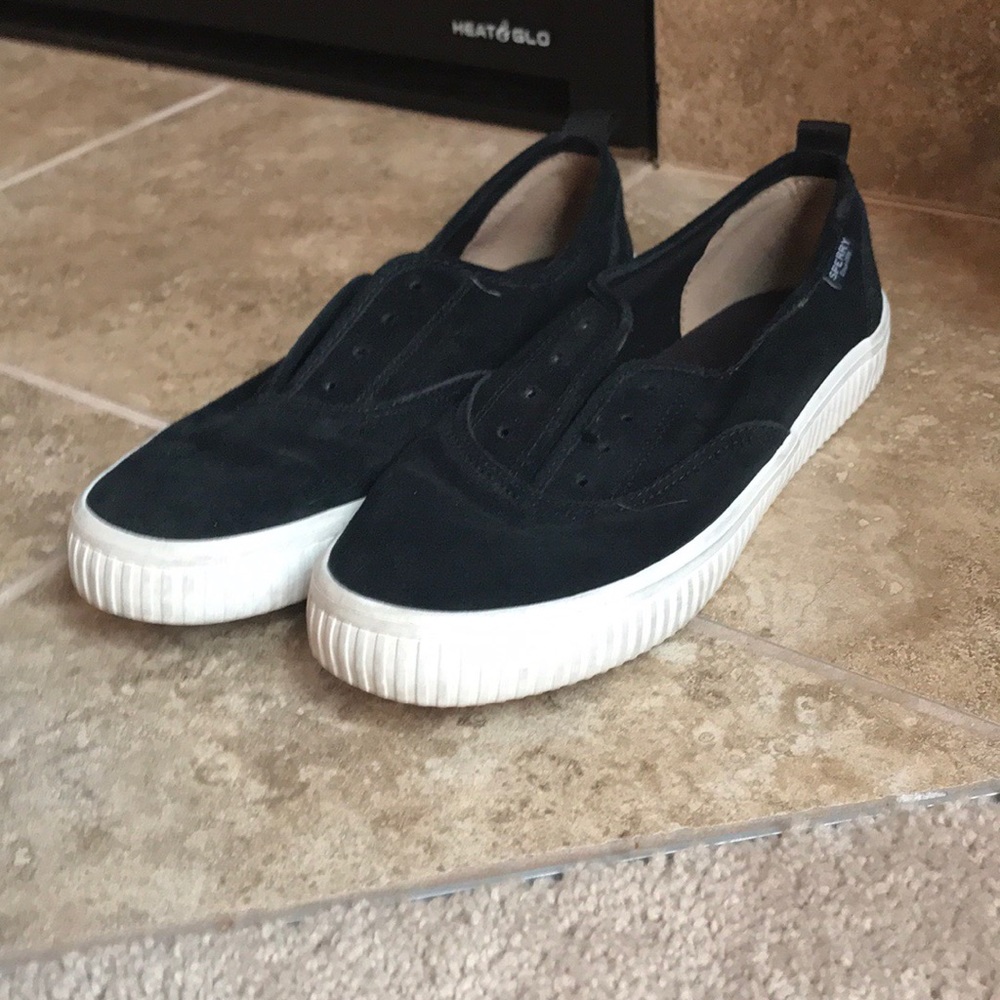 Black sperry’s